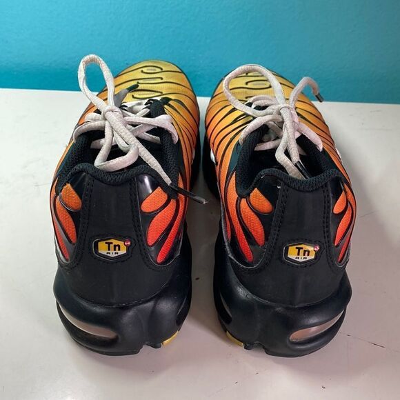 Nike Air Max Plus “Tiger” Orange Sneakers 852630-040 US Mens Size 8 / 41 EU - Picture 8 of 16